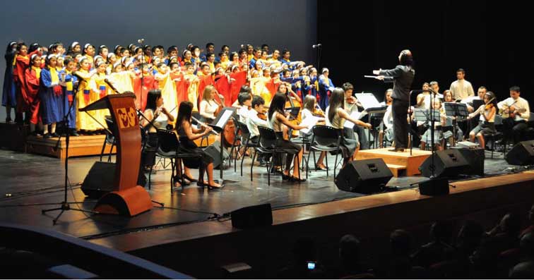 El cierre del Concierto lo hará la Gran Rondalla Colombiana con el espectáculo “Colombia de Mis Amores.