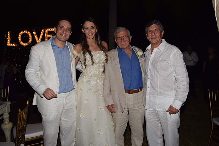 Camilo George, Erika Acosta, Elías George González y José Francisco Zúñiga. Camilo George, Erika Acosta, Elías George González y José Francisco Zúñiga.