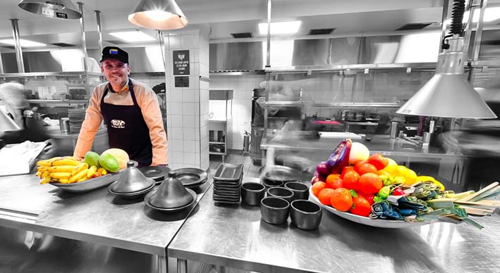 Propietario y chef de Gaira Café junto a su hermano Carlos Vives, han logrado convertir este lugar en uno de los más apetecidos de Bogotá y Colombia.