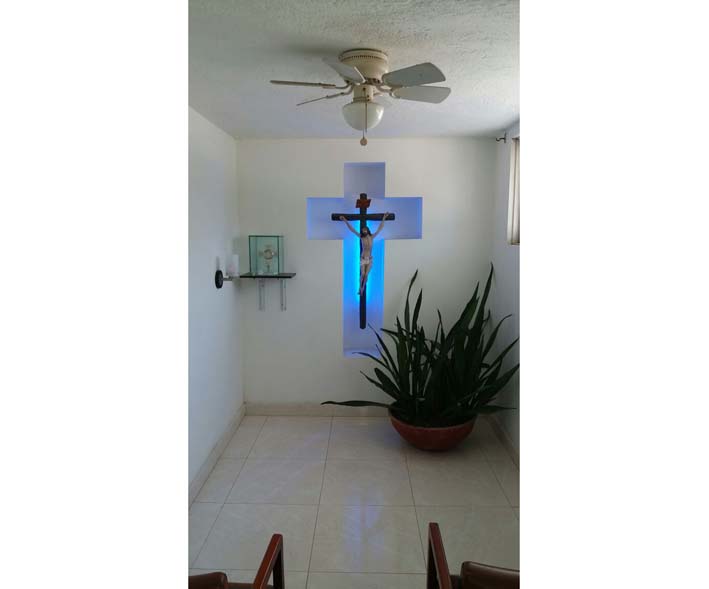 La parroquia San José ha tenido algunas refracciones en su interior, como la Oratoria de la Casa Cural.