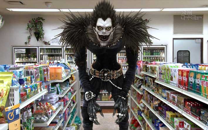 Ryuk, shinigami (dios de la muerte) dueño del cuaderno que encuentra Lithg.