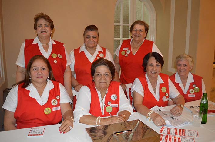 Sarita de Dangond, Blanca de Trujillo, Magda de Fernández de Castro, Cecilia Pacheco, Cora de Soto, Sonia Sánchez y Carmenza de Diazgranados. 