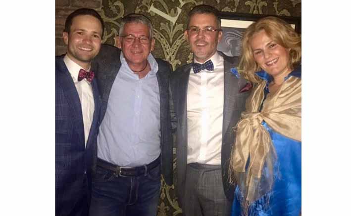 Los recién casados, Guillermo Vives y José Leonardo Maya junto a Luz María Cotes y su pareja.