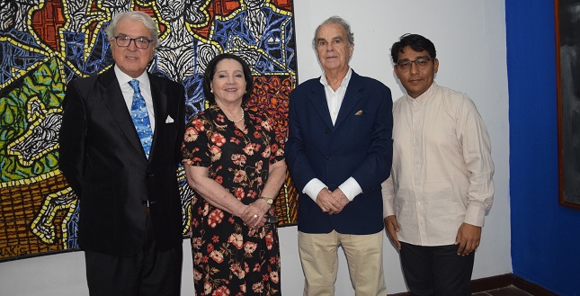 El filántropo Francisco Abrisketa, la directora del Museo Bolivariano de Arte Contemporáneo-Quinta de San Pedro Alejandrino, Zarita Abelló de Bonilla y el tenor Pablo Almarales.