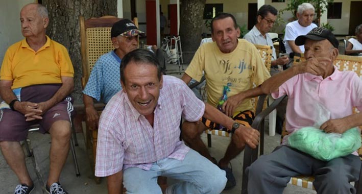 Un total de 64 abuelos conviven en el Centro de Bienestar para Ancianos Sagrados Corazones de Jesús y María.