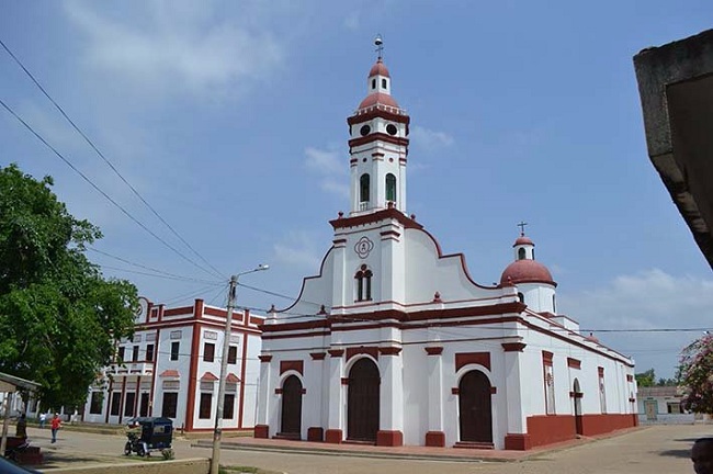 Parroquia de la Inmaculada Concepción, principal templo religioso en Plato. 