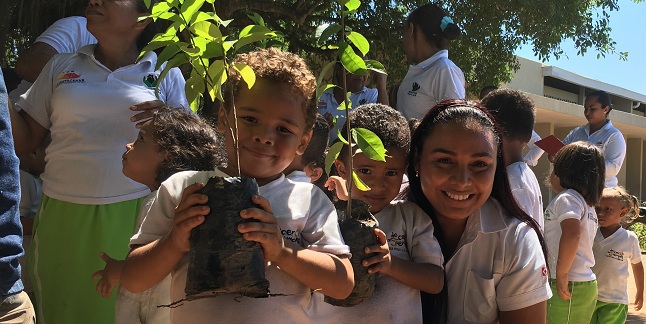 Por medio de donaciones de árboles, la compañía Drummond  trabaja por más ‘Poblaciones Verdes’ en el Cesar.