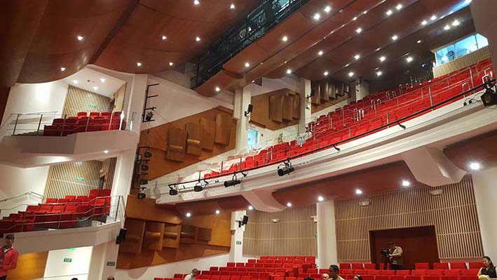 El Teatro Cajamag sigue ofreciendo espectáculos de talla internacional a los samarios.