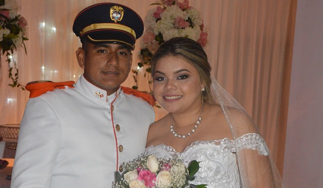 Los recién casados Alexander Ávila Acosta y Gladis Campo Bolaño.