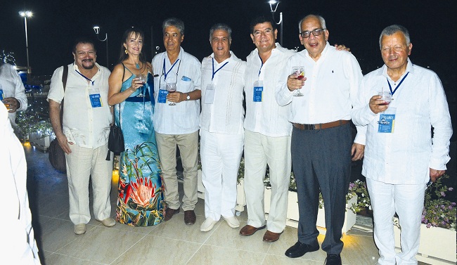 Mario Rosas, Luis Vergara, Federico Martínez, Rafael Gorry, Cesar Ramírez, Constanza Garcia y German Jaramillo.