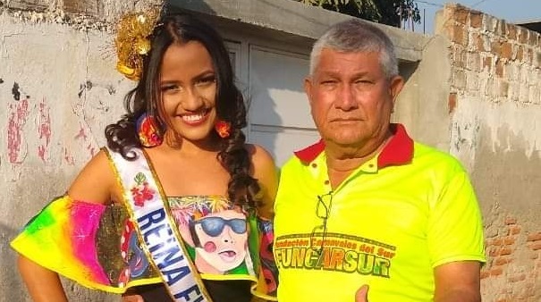 El presidente de Funcasur, Luis Manjarrez Bravo; junto a la Reina del Carnaval 2020 de Ciénaga, Andrea Carolina González. 