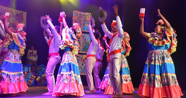 Una de las danzas folclóricas más representativas del país. 