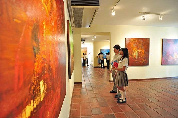 Esta iniciativa nació con la reapertura del Museo Bolivariano de Arte Contemporáneo –Quinta de San Pedro Alejandrino, ante su cierre durante seis meses como resultado de la pandemia.