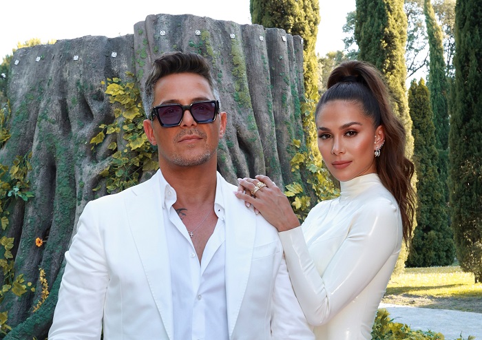 Greeicy junto a Alejandro Sanz.