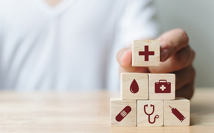 De acuerdo con la Organización Mundial de la Salud, OMS, “se estima que casi una cuarta parte (el 22%) de la población mundial padece una enfermedad preexistente que los hace más vulnerables a la COVID-19; la mayoría de esas enfermedades son ENT”