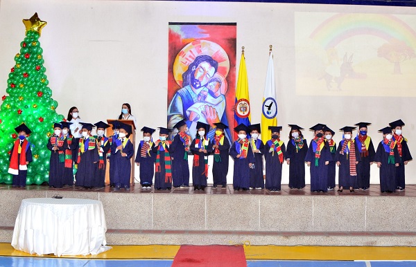 La promoción 2021 de estudiante del grado de Transición  del  Colegio Diocesano San José, con mucha firmeza y  fortaleza, lograron avanzar en un escalón más de sus vidas educativas.