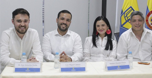 Profesores destacados en la categoría ‘Excelencia Académica’, por implementar una innovación pedagógica o curricular en sus cursos.