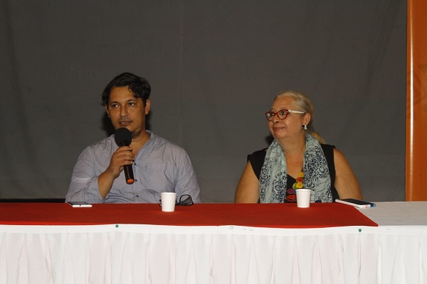 Patricia Moreno Linero, directora del ‘Festicaribe’ y directora del Centro Cultural del Magdalena Fundam; y Carlos Alfonso Rodríguez Moreno, artista, realizaron el lanzamiento del evento.