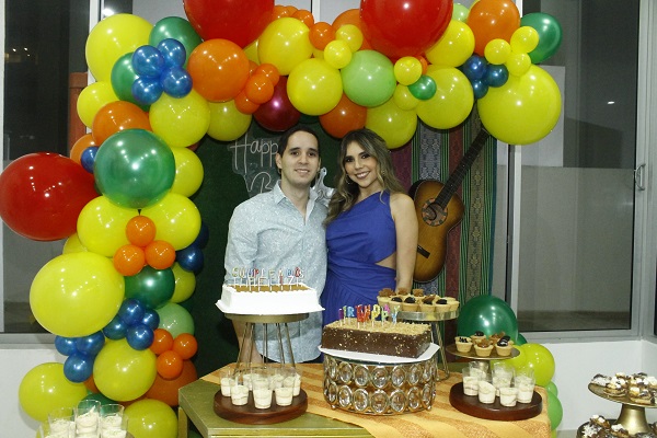 Los cumplimentados, Antonio Miranda Vives y Erika Reyes Avendaño.