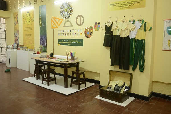 El foro contó con la exposición de elementos del hacer escolar en las últimas 5 décadas.