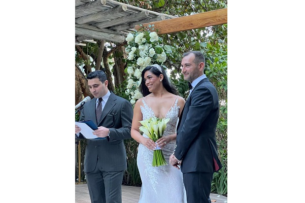 Los novios, Andréa Masses y Roberto Sanso se casaron en ceremonia presidida por Raffaele Cicala.