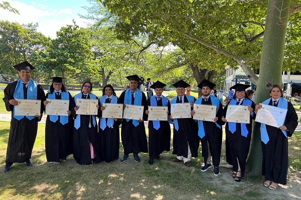 La Alma Mater les augura buenos frutos a estos nuevos graduados, quienes serán los encargados de fortalecer la gestión de procesos humanos.