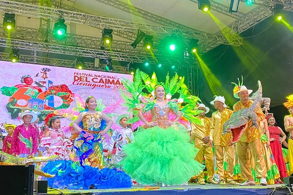 Las soberanas brindaron un espectáculo junto a sus comparsas a los asistentes al Caimán de Oro.