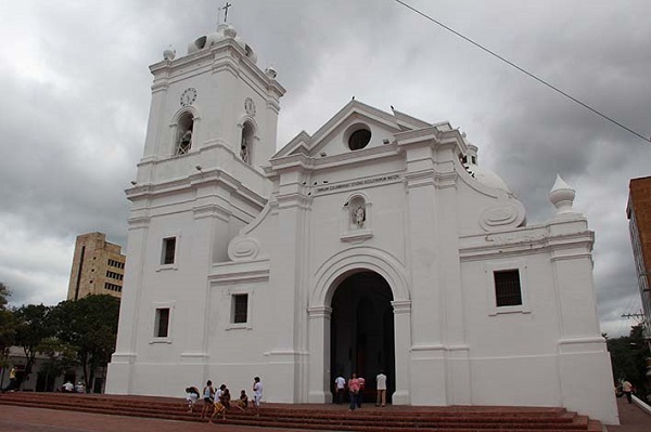 La iglesia Catedral Basílica de Santa Marta, es uno de los templos católicos más representativos de Santa Marta.