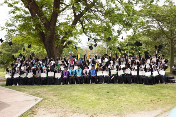 Los graduandos destacaron la alta calidad educativa de La Universidad del Magdalena y resaltaron que dichos conocimientos serán puestos al servicio de la comunidad a través de las diferentes organizaciones en las cuales podrán ponerlos en práctica.