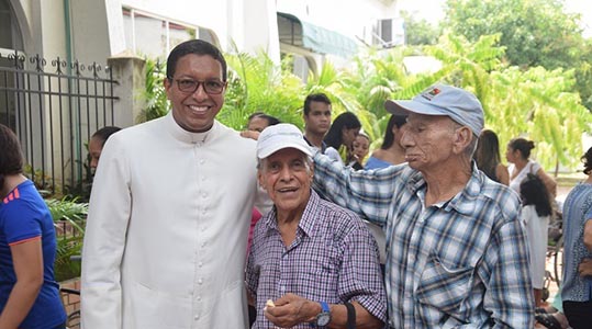 Durante la jornada los asistentes podrán compartir con las personas mayores, danzas, artistas invitados y bazar gastronómico.