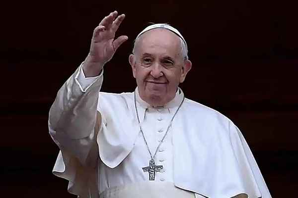 Recen, no dejen la oración. Y no sólo la oración formal, no, ¡recen! ¡Recen en serio!”, expresó el Papa Francisco. 
