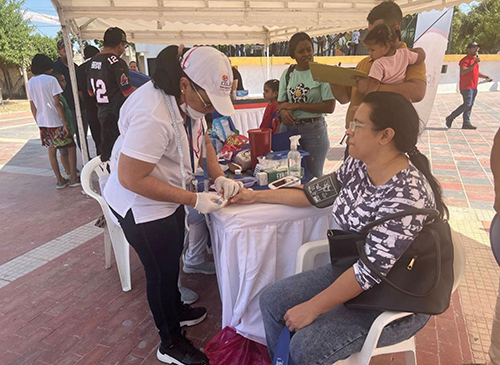 Las Ferias de Servicios y Emprendimiento de Cajamag han sido exitosas en los municipios de Aracataca y Pivijay, generando gran acogida y satisfacción entre los participantes.