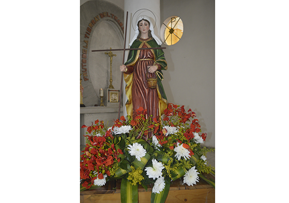 Con un año de antelación le comunicó Jesús a Marta la fecha en que había de morir. Todo aquel año estuvo  aquejada de fiebres.
