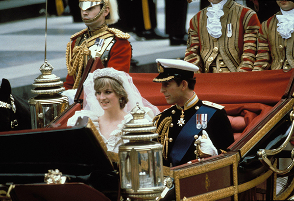 La muerte de Diana de Gales fue un acontecimiento que tuvo lugar en las primeras horas del 31 de agosto de 1997 cuando la princesa de Gales falleció a causa de las heridas producidas en un accidente automovilístico.