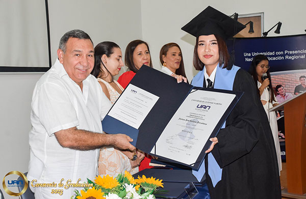 Graduada, Daniela Callejas Ferradánez