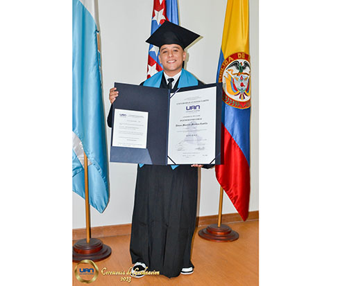 Graduado, Edison Martínez Castillo