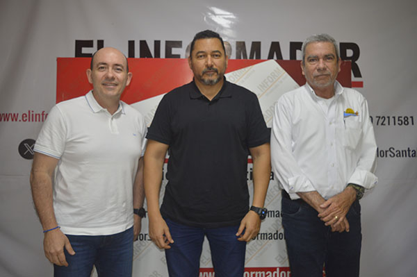 Jorge Vilariño, director de Control Interno; Mauro Álvarez, representante legal; y Jorge Martínez, jefe de Servicios Generales, representantes de la Concesión Ruta del Sol II en EL INFORMADOR.