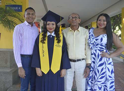 Keidys Delgado, Carmen Delgado, Jairo Delgado y Jorge Delgado.