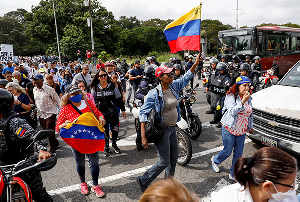 La situación en Venezuela sigue tensa, y es que el gobierno de Nicolás Maduro acusa a opositores de generar pánico en su administración. 
