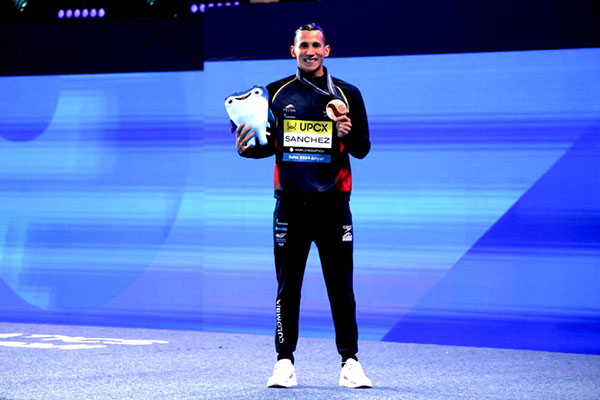 El colombiano logró destacarse como uno de los mejores nadadores de estas justas internacionales y piensa en los Juegos Olímpicos de París.