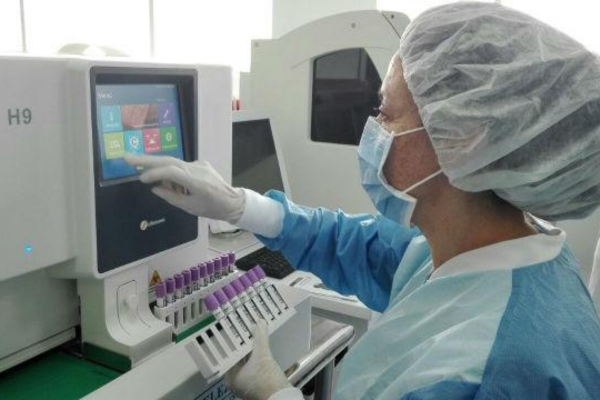 El 6 de junio de 1981, nace el Colegio de Bacteriólogos y Laboratoristas Clínicos del Magdalena (Coldemag), el cual cambiaría su nombre e imagen por Colegio de Bacteriólogos del Magdalena (CBM). 