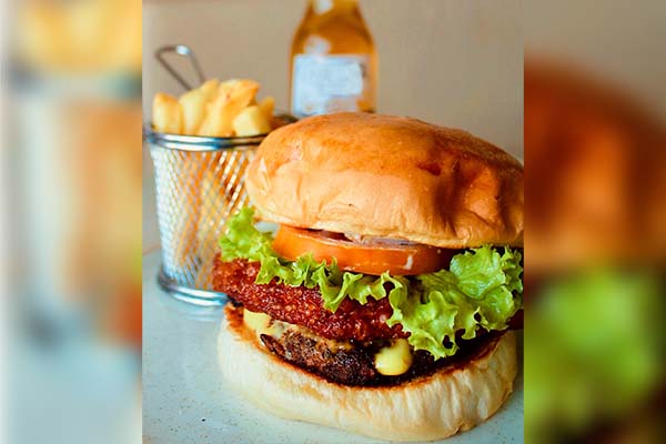 Hamburguesa Árabe, de Annie Succar, restaurante ganador del Premio La Barra nacional 2023. Hamburguesa Árabe, de Annie Succar, restaurante ganador del Premio La Barra nacional 2023.
