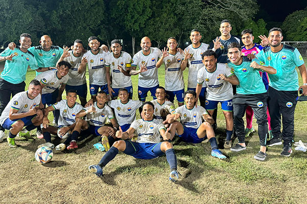 Una vez más el equipo masculino de la Alma Mater, demostró por qué es una de las mejores selecciones en esta disciplina en el país, consiguiendo de forma invicta el tricampeonato en estas justas deportivas.