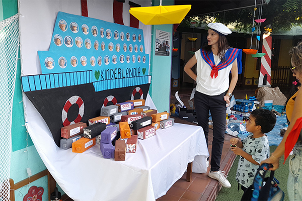 Muestra de la samariedad en el colegio Kinder Landia 