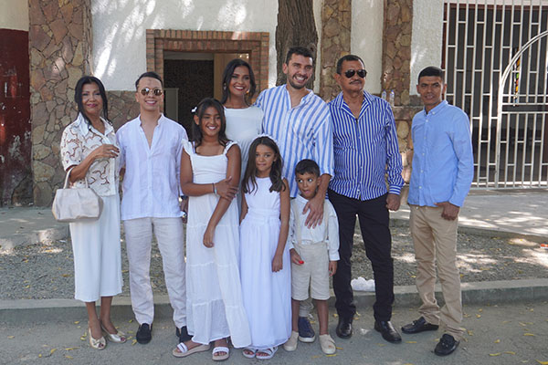 Abuelos maternos, Jaime Atencio Medina, Nazly Charris, tíos Jaime Jaime Atencio y Andrés Felipe Atencio.