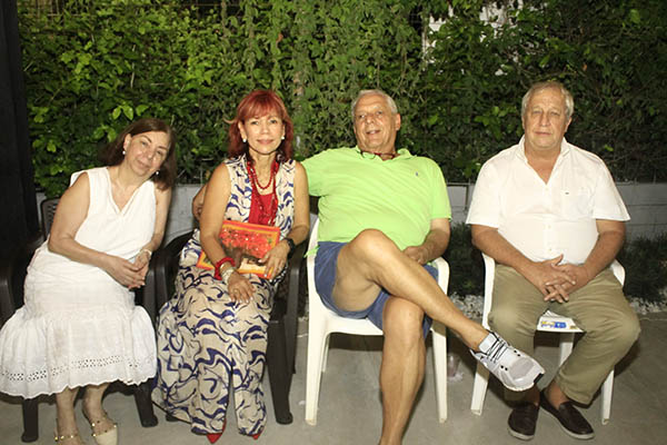 Ana Rosa González Vives; María Constanza Miranda; Alfonso González Vives y Eduardo Campo Vives.