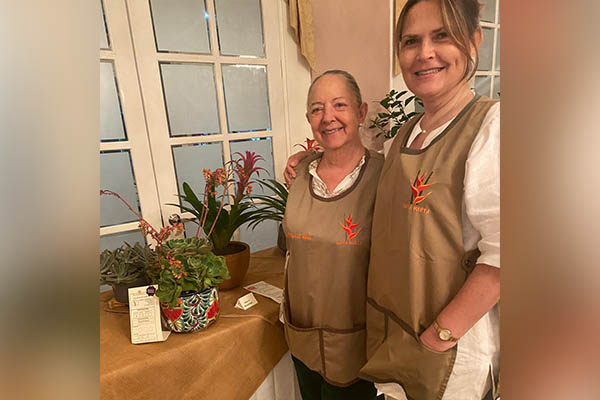 Suculenta Ingrid Van Den Enden *María Teresa de Perry, Directora Exposición .*Monica Díaz Granados  *Amparo de Ospina