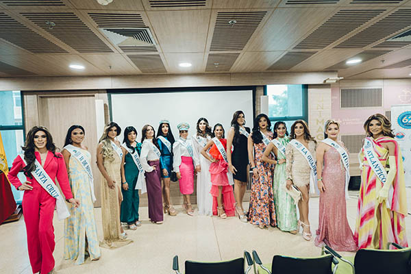 Recibimiento de reinas y candidatas nacionales y populares del Reinado Trans del Mar por parte de la Universidad del Magdalena. 