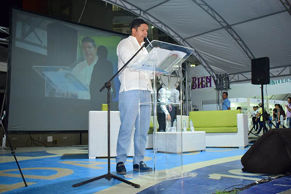 Pablo Vera Salazar, rector de la Universidad del Magdalena en su discurso inaugural de la sexta edición de la FilSMar. 