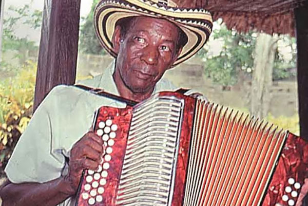 Alejo Durán, fue el primer Rey Vallenato en el Festival de la Leyenda Vallenata del año 1968. Alejo Durán, fue el primer Rey Vallenato en el Festival de la Leyenda Vallenata del año 1968.